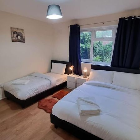 2 Bedroom Apartment In Kennington لندن المظهر الخارجي الصورة