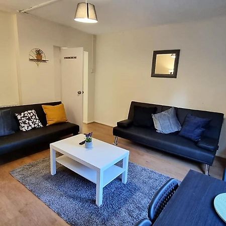 2 Bedroom Apartment In Kennington لندن المظهر الخارجي الصورة