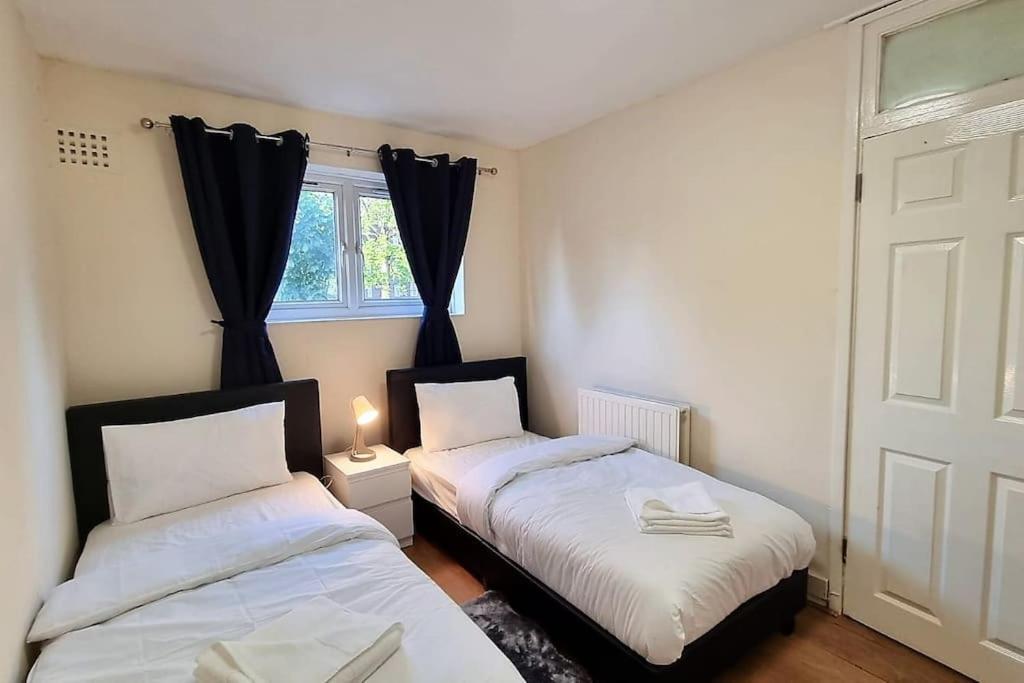 2 Bedroom Apartment In Kennington لندن المظهر الخارجي الصورة
