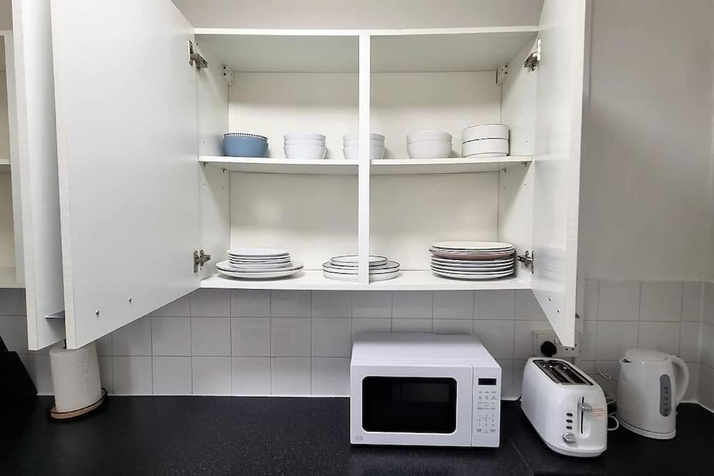 2 Bedroom Apartment In Kennington لندن المظهر الخارجي الصورة